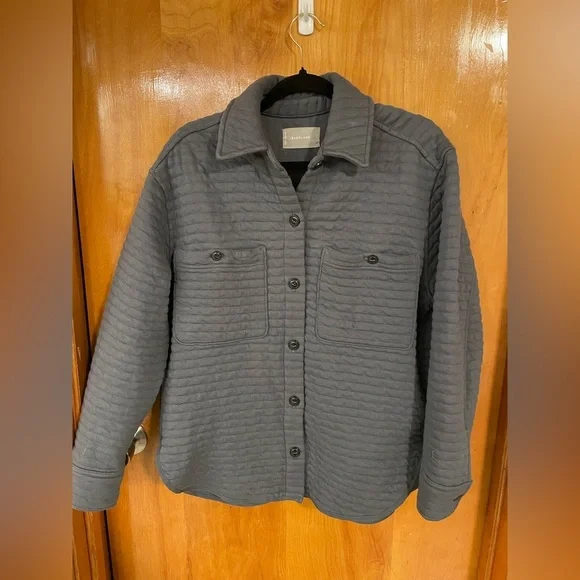Everlane The Organic Cotton Quilted Shirt Jacket in Gray - Picture 3 of 8